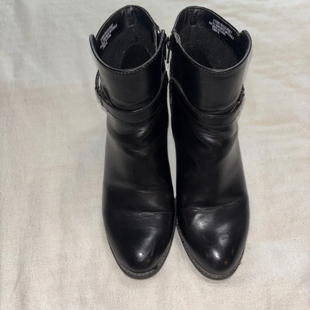 Eurosoft Sigourney Woman's 8M Ankle Boots Black Snakeskin‎ Texture Office
